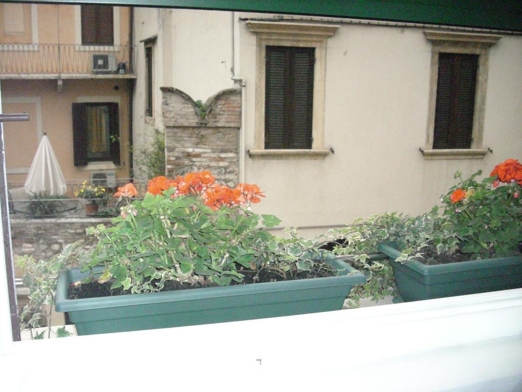 Hotel A Casa Di Luca Werona Zewnętrze zdjęcie