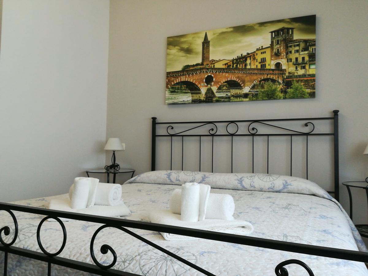 Hotel A Casa Di Luca Werona Zewnętrze zdjęcie