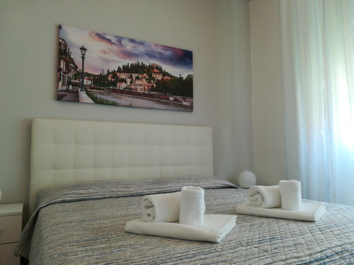 Hotel A Casa Di Luca Werona Zewnętrze zdjęcie