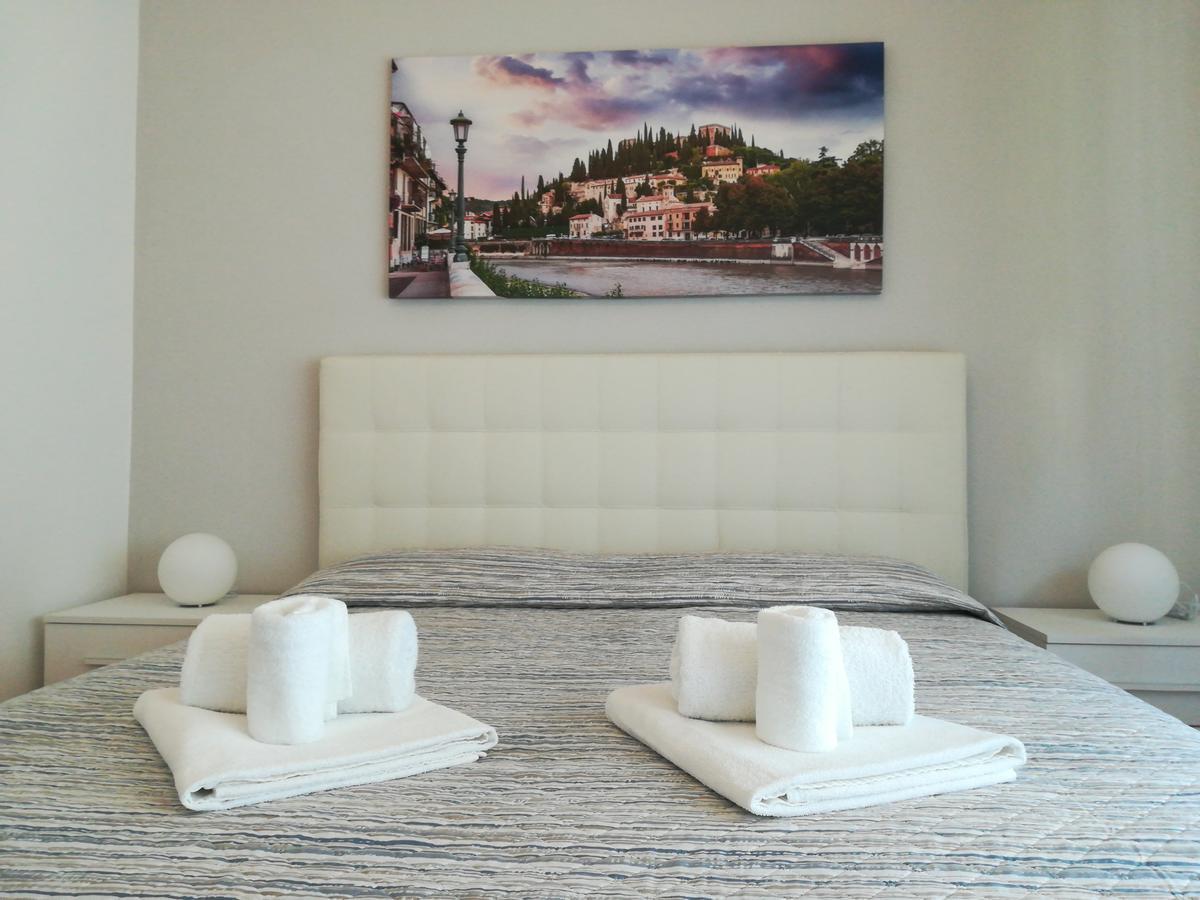 Hotel A Casa Di Luca Werona Zewnętrze zdjęcie