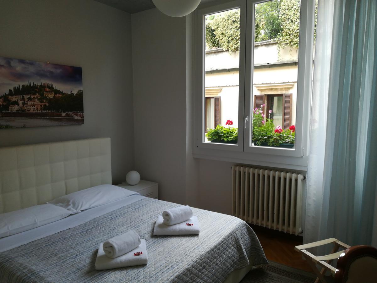 Hotel A Casa Di Luca Werona Zewnętrze zdjęcie