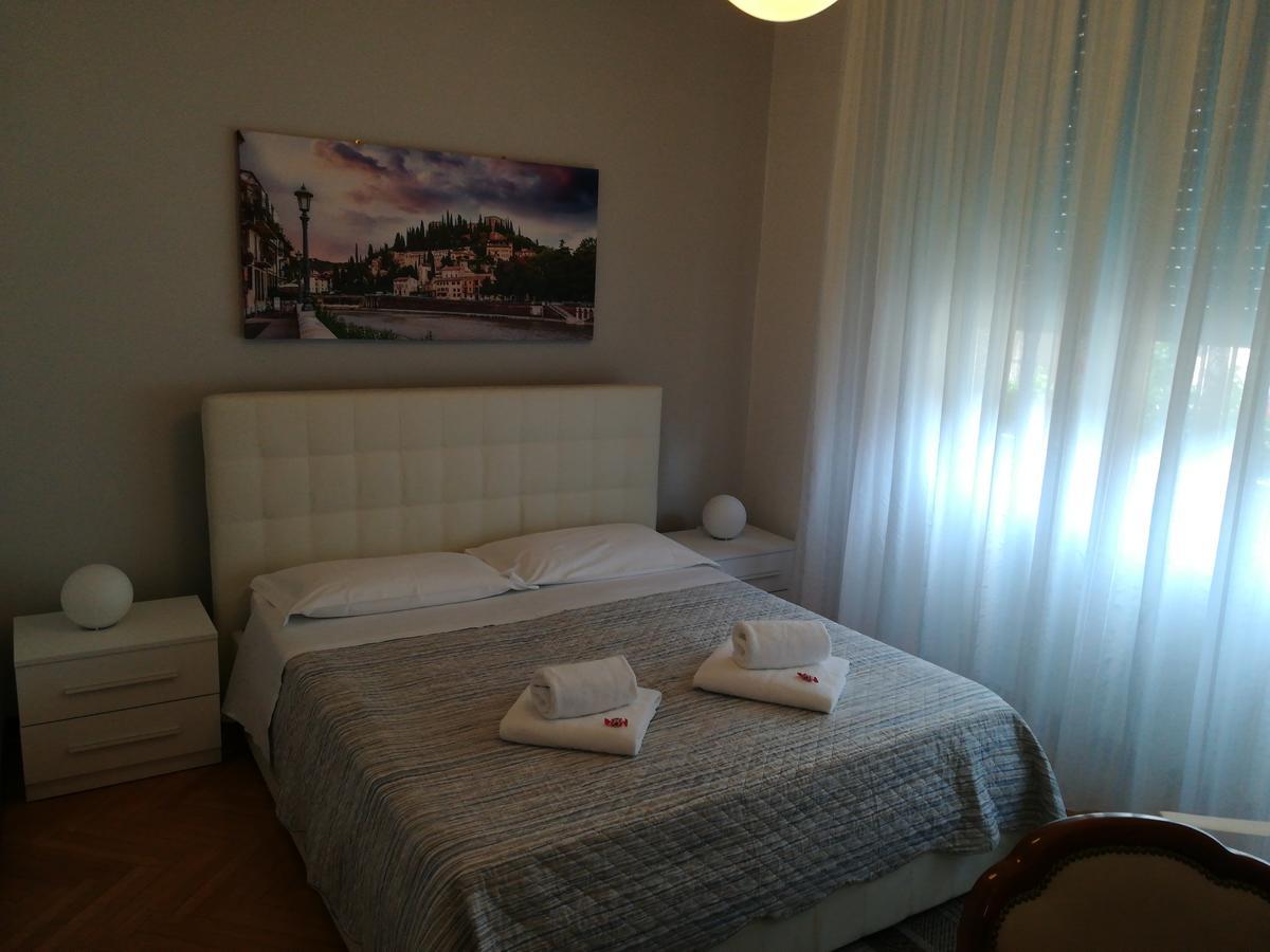 Hotel A Casa Di Luca Werona Zewnętrze zdjęcie
